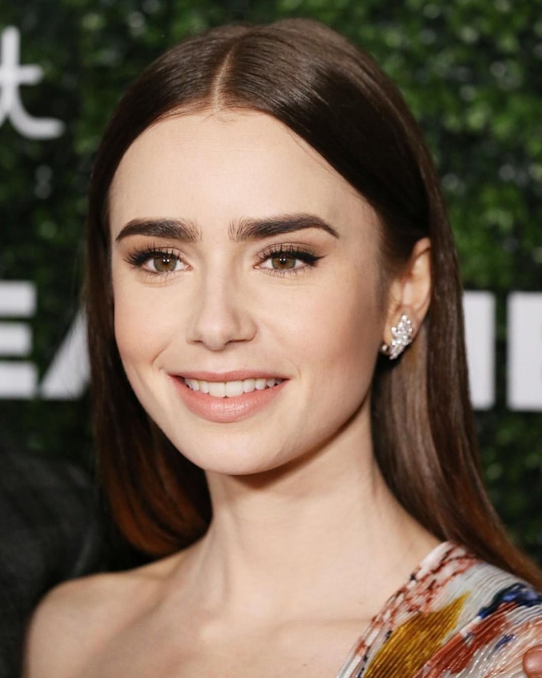 Lily Collins секс